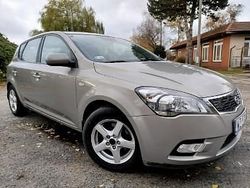 Szary Używany 2010 Kia Ceed Hatchback | 10 500 zł