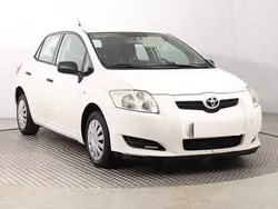 Biały Używany 2008 Toyota Auris Hatchback | 6999 zł (Uczciwa cena)