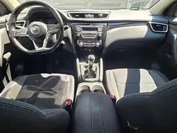 Czarny Używany 2017 Nissan Qashqai SUV | 48 000 zł (Uczciwa cena)