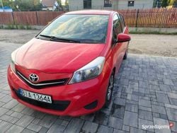 Czerwony Używany 2012 Toyota Yaris Hatchback | 11 000 zł
