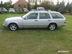 Używany 1995 Mercedes E300 | 25 000 zł