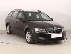 Czarny Używany 2015 Skoda Octavia Kombi | 36 999 zł (Dobra cena)