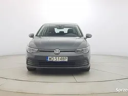 Szary Używany 2021 VW Golf VIII Hatchback | 57 850 zł (Uczciwa cena)