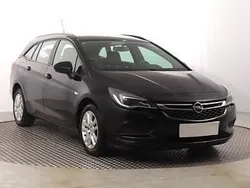 Czarny Używany 2017 Opel Astra Kombi | 26 999 zł (Uczciwa cena)