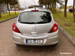 Srebrny Używany 2007 Opel Corsa Coupe | 7300 zł