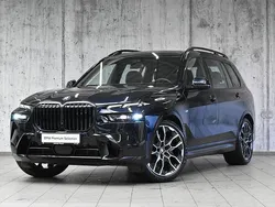 Czarny carbon m metalizowany Używany 2024 BMW X7 Comfort Edition SUV | 524 800 zł (Dość drogi)