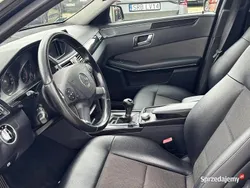 Czarny Używany 2011 Mercedes E200 Kombi | 25 990 zł (Uczciwa cena)