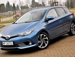 Niebieski (metalik) Używany 2016 Toyota Auris Hybrid Hatchback | 49 900 zł (Uczciwa cena)