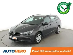 Czarny Używany 2016 Opel Astra Kombi | 42 900 zł (Uczciwa cena)