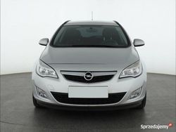 Srebrny Używany 2012 Opel Astra Kombi | 13 999 zł (Dobra cena)