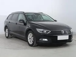 Czarny Używany 2016 VW Passat Kombi | 44 999 zł (Uczciwa cena)