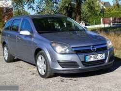 Srebrny (metalik) Używany 2007 Opel Astra Sedan/Limuzyna | 12 100 zł (Drogi)