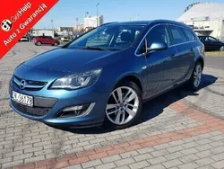 Niebieski Używany 2014 Opel Astra Cosmo Kombi | 29 900 zł (Uczciwa cena)