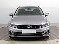 Srebrny Używany 2018 VW Passat Kombi | 71 999 zł (Uczciwa cena)