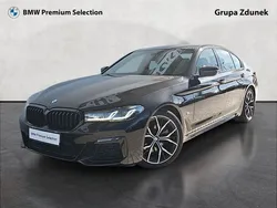 Czarny szafir metalizowany Używany 2021 BMW 520 Shadowline Sedan/Limuzyna | 174 900 zł