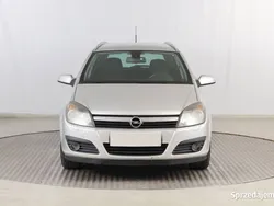 Srebrny Używany 2006 Opel Astra Kombi | 9499 zł (Uczciwa cena)