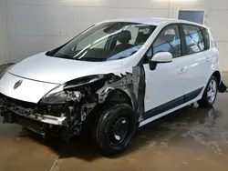 Biały Używany 2012 Renault Scénic III Minivan | 7500 zł