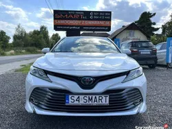 Biały Używany 2020 Toyota Camry Executive Sedan/Limuzyna | 135 900 zł (Uczciwa cena)