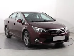 Czerwony Używany 2014 Toyota Avensis Sedan/Limuzyna | 33 999 zł (Dobra cena)