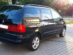 Czarny Używany 2002 VW Sharan Minivan | 6900 zł