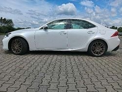 Biały Używany 2018 Lexus IS200 Sedan/Limuzyna | 85 400 zł