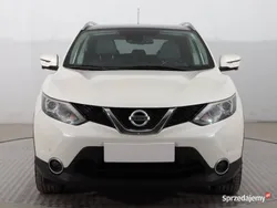 Biały Używany 2015 Nissan Qashqai SUV | 59 999 zł (Dość drogi)