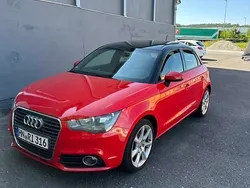 Czerwony Używany 2012 Audi A1 Sportback S-Line Hatchback | 25 500 zł