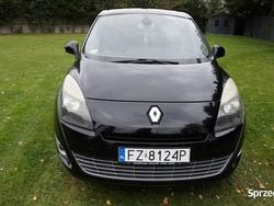Czarny Używany 2011 Renault Grand Scénic III Minivan | 22 999 zł (Uczciwa cena)