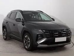 Zielony Używany 2024 Hyundai Tucson SUV | 129 999 zł (Uczciwa cena)