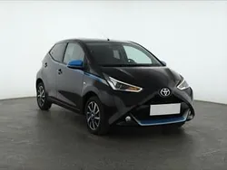 Czarny Używany 2018 Toyota Aygo Hatchback | 40 999 zł (Dość drogi)