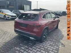Czerwony Używany 2024 Mercedes GLA250 SUV | 22 900 zł