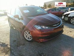 Czerwony Używany 2020 Chrysler Voyager Minivan | 92 000 zł