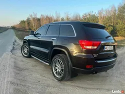Czarny Używany 2011 Jeep Grand Cherokee Overland SUV | 59 000 zł (Dość drogi)