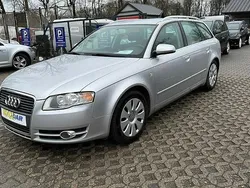 Srebrny Używany 2005 Audi A4 S-Line Sedan/Limuzyna | 25 900 zł (Drogi)