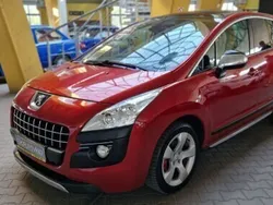 Czerwony Używany 2010 Peugeot 3008 Minivan | 24 900 zł (Dość drogi)