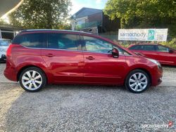 Czerwony (metalik, perła) Używany 2010 Peugeot 5008 Minivan | 25 999 zł (Dość drogi)