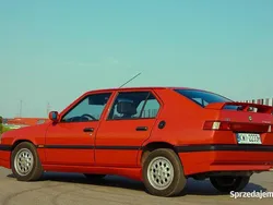 Czerwony Używany 1991 Alfa Romeo 33 Quadrifoglio Verde Sedan/Limuzyna | 57 600 zł