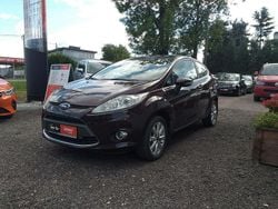 Czerwony ciemny (metalik) Używany 2010 Ford Fiesta Hatchback | 16 900 zł (Uczciwa cena)