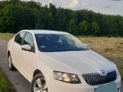 Biały Używany 2016 Skoda Octavia Sedan/Limuzyna | 34 800 zł (Dość drogi)