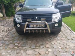 Czarny Używany 2007 Mitsubishi Pajero SUV | 42 900 zł