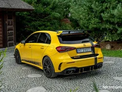 Żółty Używany 2019 Mercedes A35 AMG AMG Hatchback | 139 777 zł