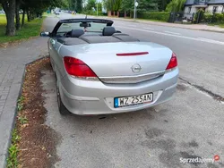 Srebrny Używany 2007 Opel Astra Cabriolet Kabriolet | 14 350 zł