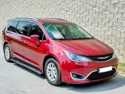 Bordowy Używany 2020 Chrysler Pacifica SUV | 103 000 zł