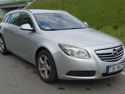 Srebrny Używany 2009 Opel Insignia Edition Sedan/Limuzyna | 14 900 zł (Uczciwa cena)
