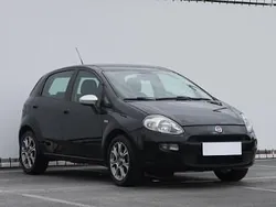 Czarny Używany 2014 Fiat Punto Hatchback | 15 499 zł (Uczciwa cena)