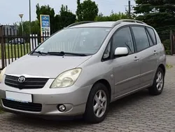 Szary Używany 2003 Toyota Corolla Minivan | 6900 zł