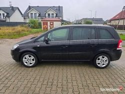 Czarny Używany 2011 Opel Zafira Minivan | 18 888 zł (Uczciwa cena)
