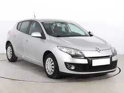 Srebrny Używany 2012 Renault Mégane III Hatchback | 23 999 zł (Uczciwa cena)