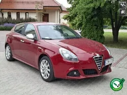 Bordowy Używany 2013 Alfa Romeo Giulietta Hatchback | 27 999 zł (Uczciwa cena)