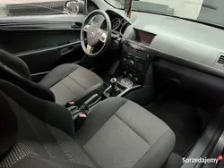 Grafitowy Używany 2008 Opel Astra GTC Sport Hatchback | 13 900 zł